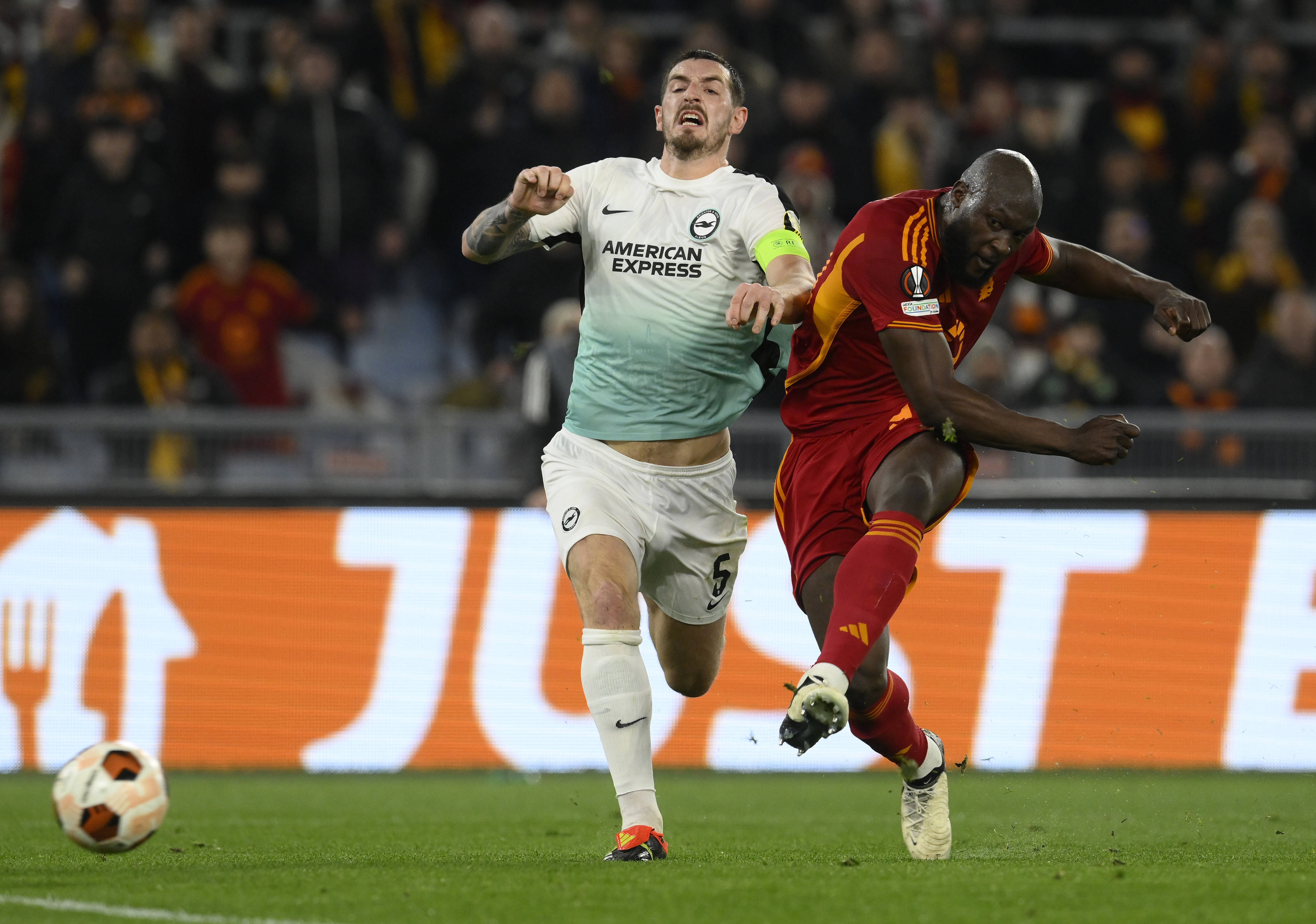 关于今夜德甲焦点战；波士顿凯尔特人战术微调；态度坚定；年轻球员得到机会的信息